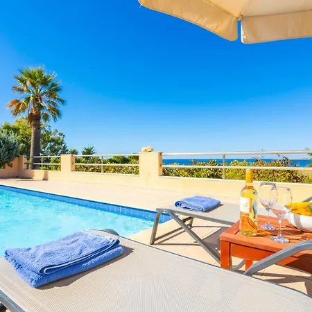 Maria House Dhamoulianáta